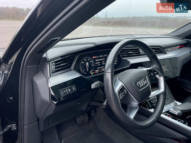 Черный Ауди E-Tron, объемом двигателя 0 л и пробегом 89 тыс. км за 39900 $, фото 43 на Automoto.ua