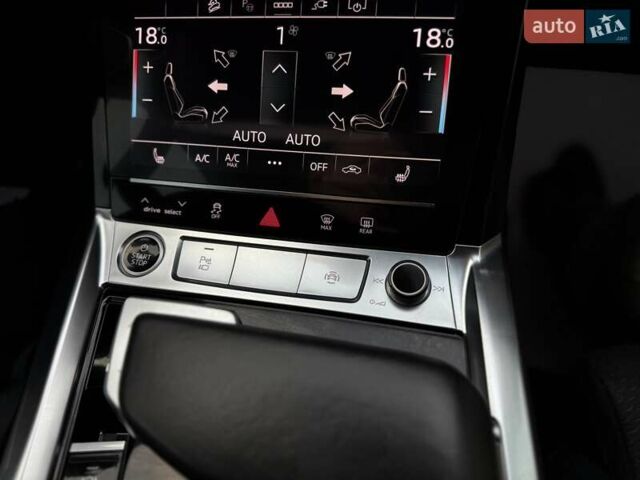 Черный Ауди E-Tron, объемом двигателя 0 л и пробегом 150 тыс. км за 31950 $, фото 64 на Automoto.ua