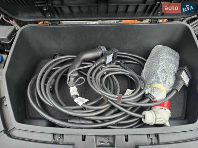 Черный Ауди E-Tron, объемом двигателя 0 л и пробегом 43 тыс. км за 45999 $, фото 103 на Automoto.ua