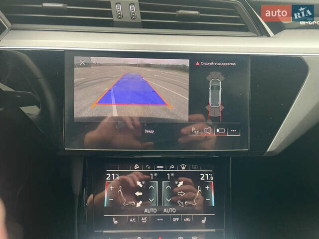 Черный Ауди E-Tron, объемом двигателя 0 л и пробегом 39 тыс. км за 39950 $, фото 63 на Automoto.ua