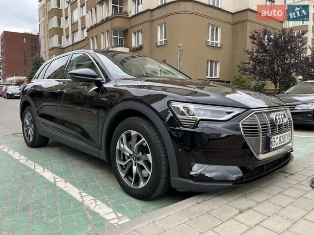 Чорний Ауді E-Tron, об'ємом двигуна 0 л та пробігом 60 тис. км за 33500 $, фото 3 на Automoto.ua