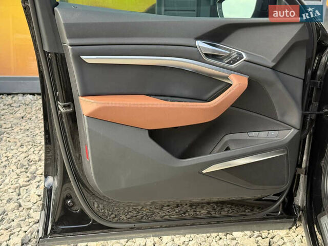Черный Ауди E-Tron, объемом двигателя 0 л и пробегом 80 тыс. км за 34500 $, фото 63 на Automoto.ua