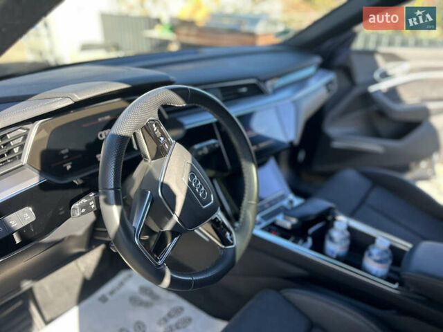 Чорний Ауді E-Tron, об'ємом двигуна 0 л та пробігом 57 тис. км за 41500 $, фото 35 на Automoto.ua