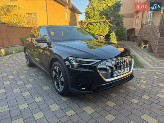 Черный Ауди E-Tron, объемом двигателя 0 л и пробегом 129 тыс. км за 27499 $, фото 1 на Automoto.ua