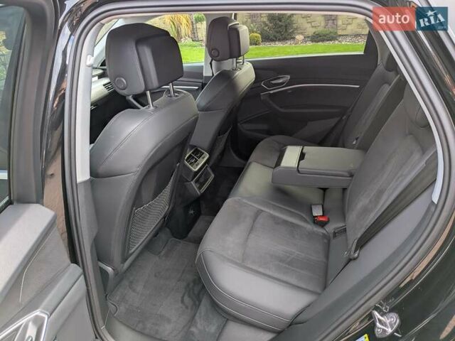 Черный Ауди E-Tron, объемом двигателя 0 л и пробегом 95 тыс. км за 29800 $, фото 32 на Automoto.ua