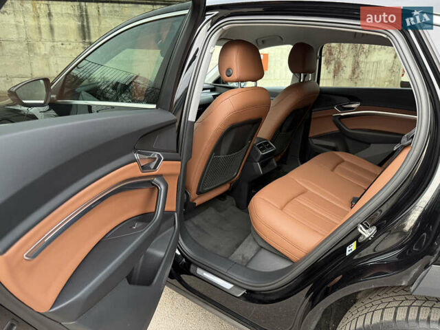 Черный Ауди E-Tron, объемом двигателя 0 л и пробегом 79 тыс. км за 29999 $, фото 42 на Automoto.ua