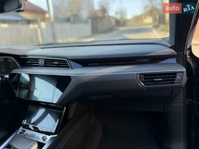 Черный Ауди E-Tron, объемом двигателя 0 л и пробегом 80 тыс. км за 42000 $, фото 22 на Automoto.ua