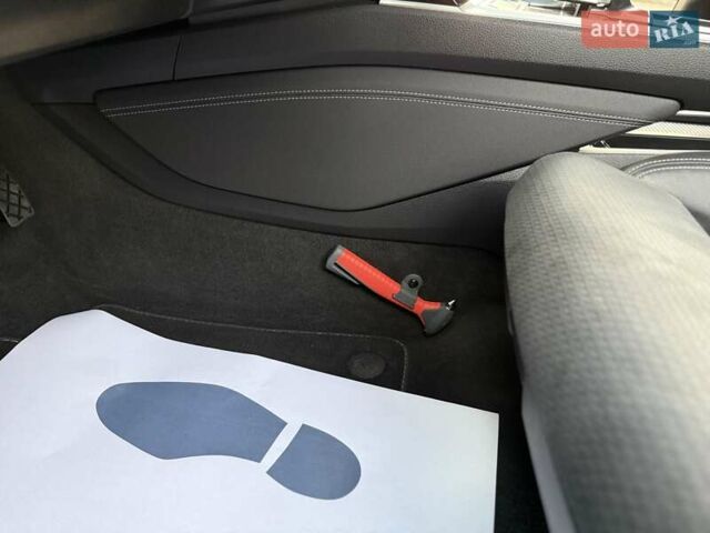 Черный Ауди E-Tron, объемом двигателя 0 л и пробегом 150 тыс. км за 31950 $, фото 132 на Automoto.ua