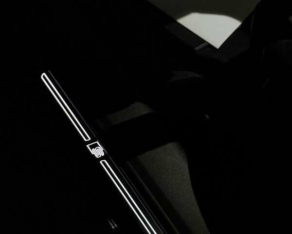 Черный Ауди E-Tron, объемом двигателя 0 л и пробегом 150 тыс. км за 31950 $, фото 51 на Automoto.ua