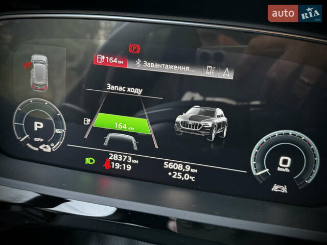 Черный Ауди E-Tron, объемом двигателя 0 л и пробегом 28 тыс. км за 39000 $, фото 32 на Automoto.ua