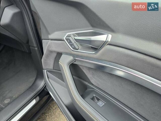 Черный Ауди E-Tron, объемом двигателя 0 л и пробегом 43 тыс. км за 45999 $, фото 74 на Automoto.ua