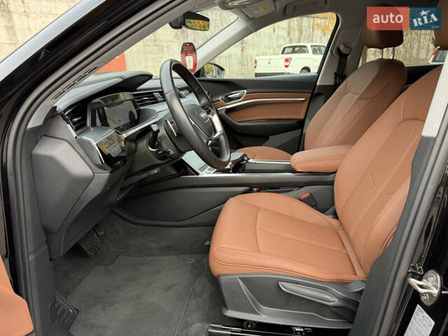 Черный Ауди E-Tron, объемом двигателя 0 л и пробегом 79 тыс. км за 29999 $, фото 48 на Automoto.ua