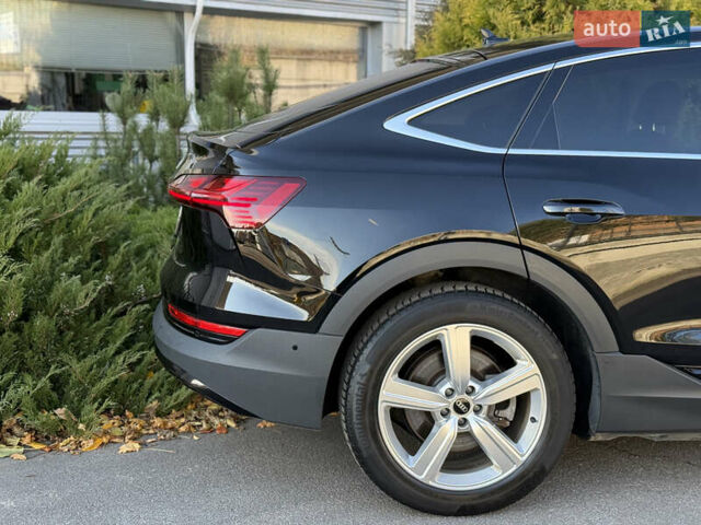 Чорний Ауді E-Tron, об'ємом двигуна 0 л та пробігом 79 тис. км за 29999 $, фото 17 на Automoto.ua