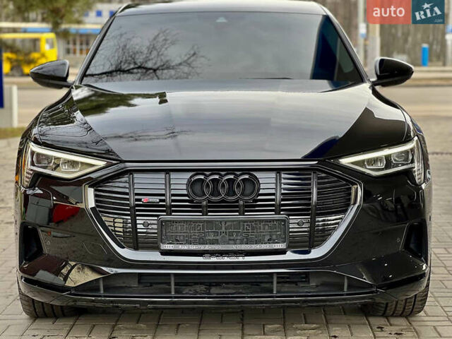 Черный Ауди E-Tron, объемом двигателя 0 л и пробегом 51 тыс. км за 39500 $, фото 14 на Automoto.ua