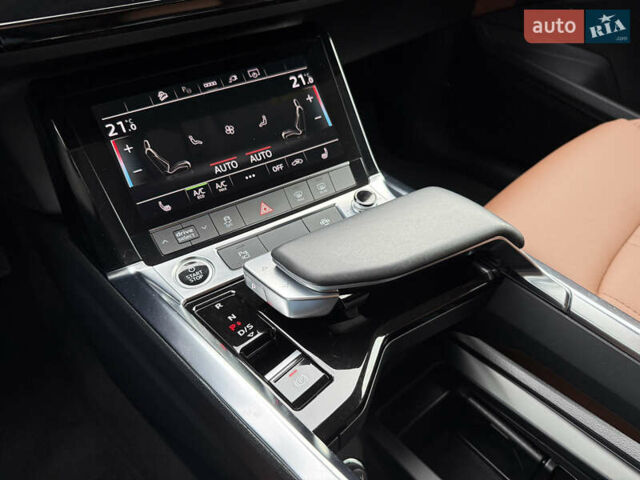 Черный Ауди E-Tron, объемом двигателя 0 л и пробегом 79 тыс. км за 29999 $, фото 54 на Automoto.ua