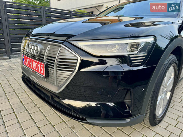 Черный Ауди E-Tron, объемом двигателя 0 л и пробегом 97 тыс. км за 30900 $, фото 20 на Automoto.ua
