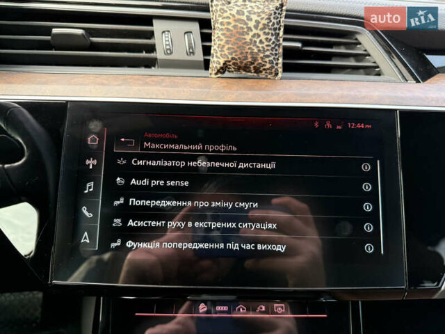 Черный Ауди E-Tron, объемом двигателя 0 л и пробегом 80 тыс. км за 34500 $, фото 79 на Automoto.ua