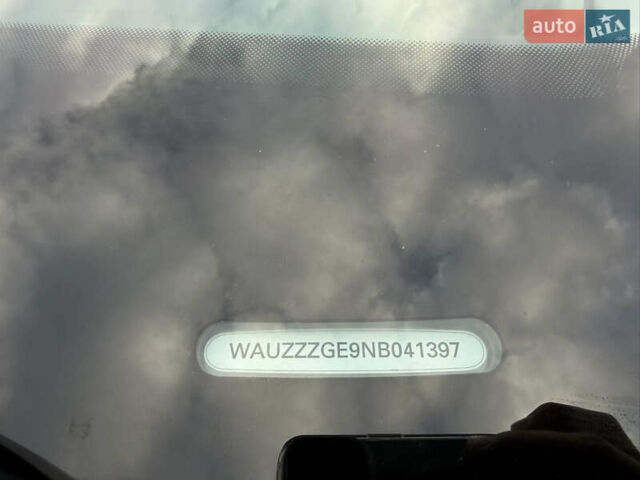 Черный Ауди E-Tron, объемом двигателя 0 л и пробегом 56 тыс. км за 40890 $, фото 10 на Automoto.ua