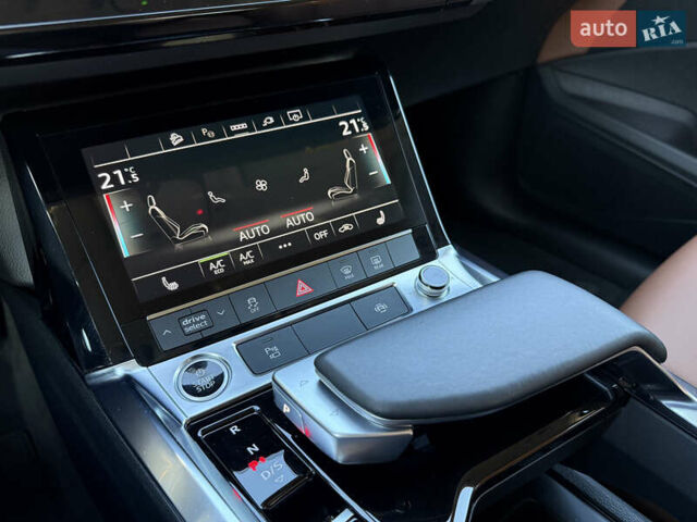 Черный Ауди E-Tron, объемом двигателя 0 л и пробегом 79 тыс. км за 29999 $, фото 71 на Automoto.ua