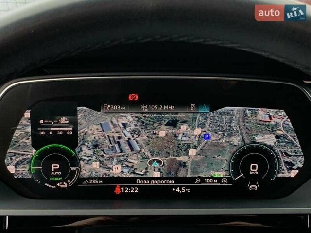 Черный Ауди E-Tron, объемом двигателя 0 л и пробегом 64 тыс. км за 35955 $, фото 62 на Automoto.ua