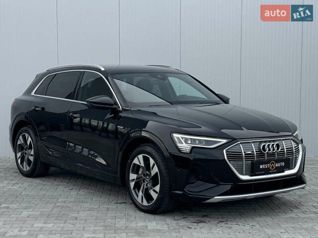 Черный Ауди E-Tron, объемом двигателя 0 л и пробегом 30 тыс. км за 43500 $, фото 2 на Automoto.ua