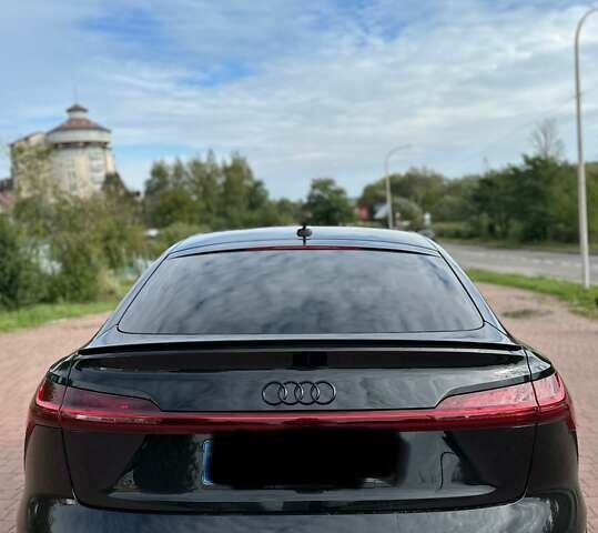 Черный Ауди E-Tron, объемом двигателя 0 л и пробегом 77 тыс. км за 43200 $, фото 4 на Automoto.ua