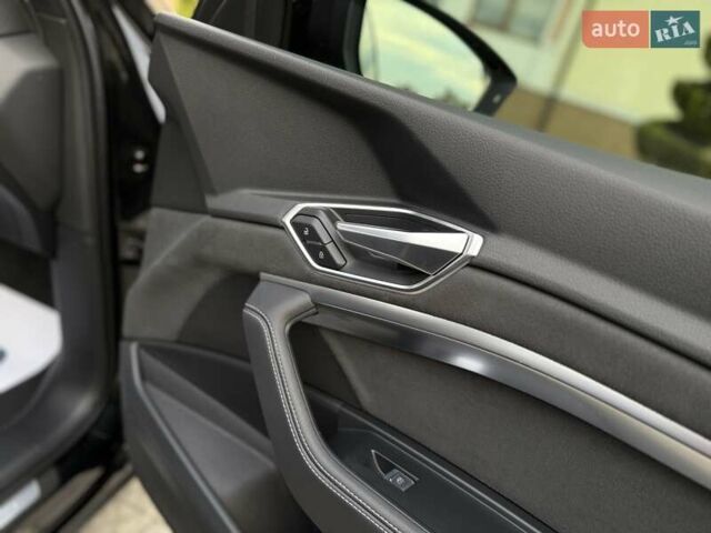 Черный Ауди E-Tron, объемом двигателя 0 л и пробегом 150 тыс. км за 31950 $, фото 71 на Automoto.ua