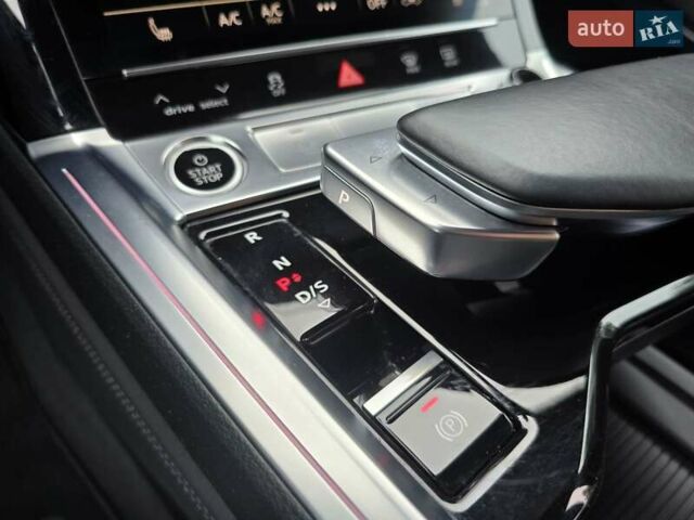 Черный Ауди E-Tron, объемом двигателя 0 л и пробегом 43 тыс. км за 45999 $, фото 95 на Automoto.ua