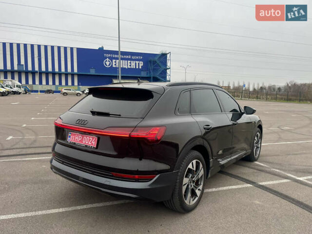 Черный Ауди E-Tron, объемом двигателя 0 л и пробегом 39 тыс. км за 39950 $, фото 18 на Automoto.ua