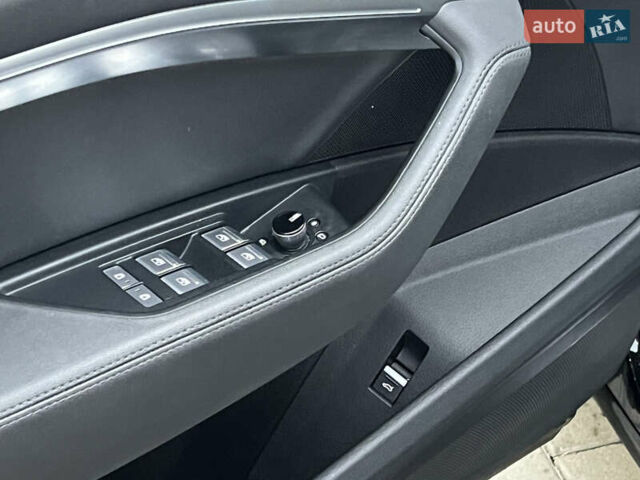 Чорний Ауді E-Tron, об'ємом двигуна 0 л та пробігом 112 тис. км за 33900 $, фото 15 на Automoto.ua