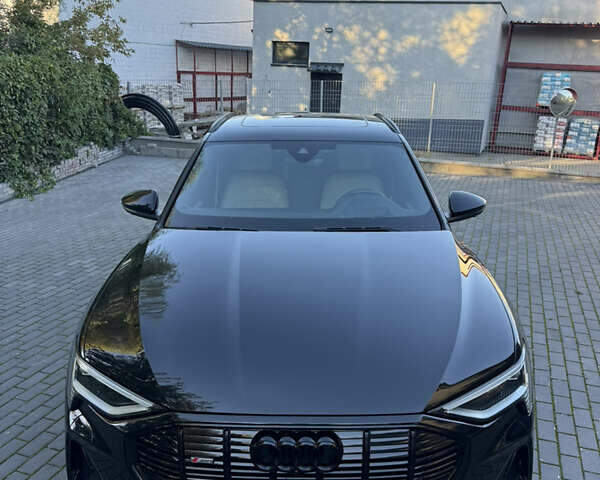 Черный Ауди E-Tron, объемом двигателя 0 л и пробегом 91 тыс. км за 36500 $, фото 25 на Automoto.ua