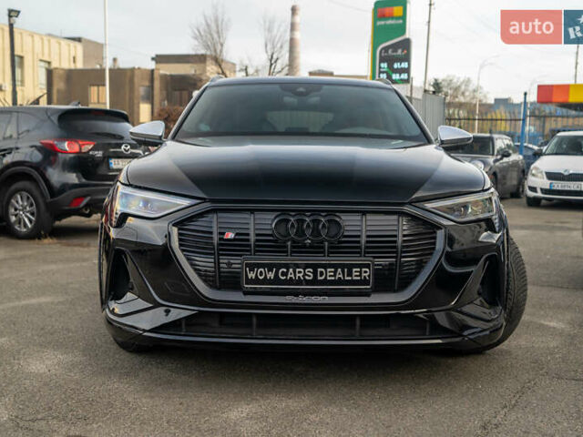 Чорний Ауді E-Tron, об'ємом двигуна 0 л та пробігом 54 тис. км за 45900 $, фото 1 на Automoto.ua