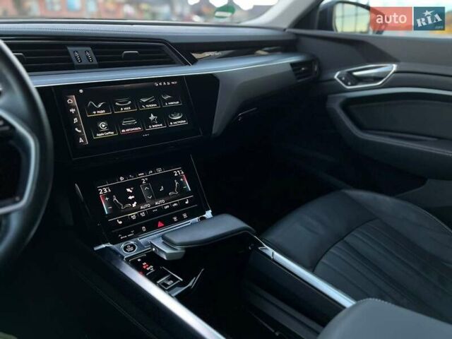 Ауди E-Tron 2022 в Виннице на Automoto.ua Черный Ауди E-Tron, объемом двигателя 0 л и пробегом 130 тыс. км за 28800 $, фото 21 на Automoto.ua