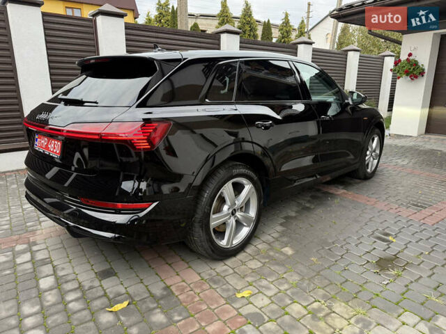 Черный Ауди E-Tron, объемом двигателя 0 л и пробегом 64 тыс. км за 31700 $, фото 13 на Automoto.ua