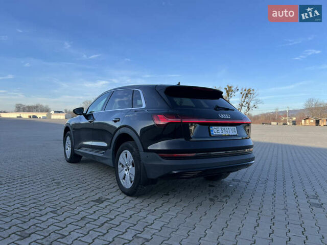 Черный Ауди E-Tron, объемом двигателя 0 л и пробегом 22 тыс. км за 29900 $, фото 2 на Automoto.ua