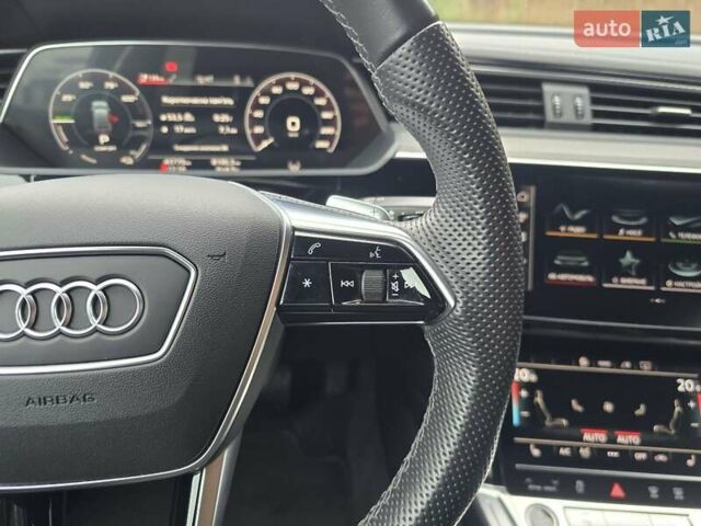 Черный Ауди E-Tron, объемом двигателя 0 л и пробегом 43 тыс. км за 45999 $, фото 87 на Automoto.ua