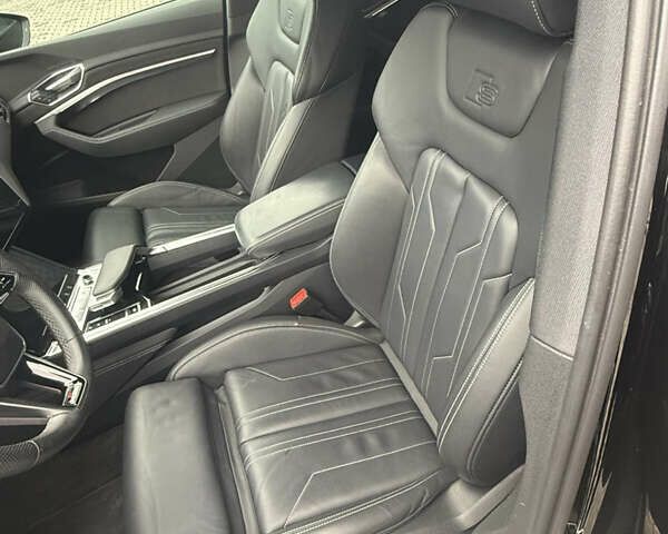 Чорний Ауді E-Tron, об'ємом двигуна 0 л та пробігом 89 тис. км за 35499 $, фото 15 на Automoto.ua
