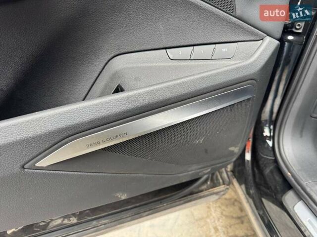 Чорний Ауді E-Tron, об'ємом двигуна 0 л та пробігом 81 тис. км за 25900 $, фото 12 на Automoto.ua