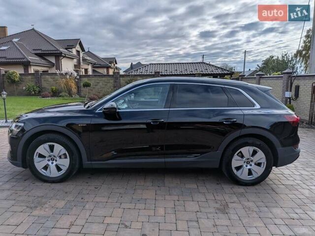 Черный Ауди E-Tron, объемом двигателя 0 л и пробегом 95 тыс. км за 29800 $, фото 4 на Automoto.ua