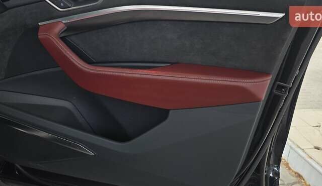Ауди E-Tron 2022 в Тернополе на Automoto.ua Черный Ауди E-Tron, объемом двигателя 0 л и пробегом 99 тыс. км за 45500 $, фото 92 на Automoto.ua