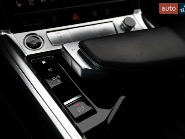 Чорний Ауді E-Tron, об'ємом двигуна 0 л та пробігом 78 тис. км за 43000 $, фото 25 на Automoto.ua