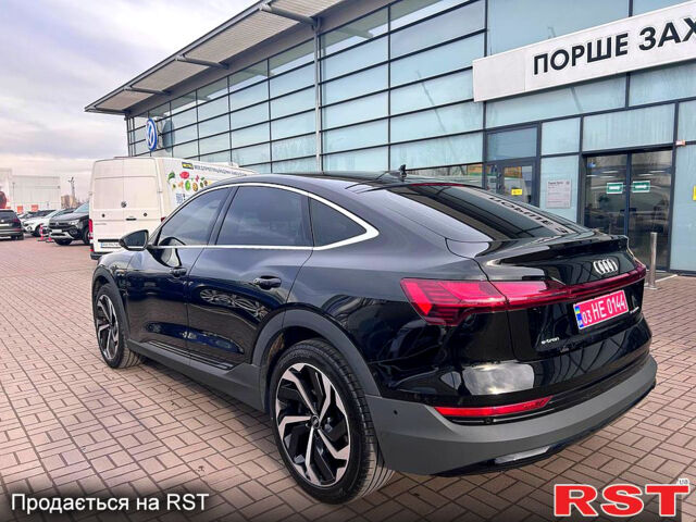 Чорний Ауді E-Tron, об'ємом двигуна 0.28 л та пробігом 34 тис. км за 35900 $, фото 5 на Automoto.ua