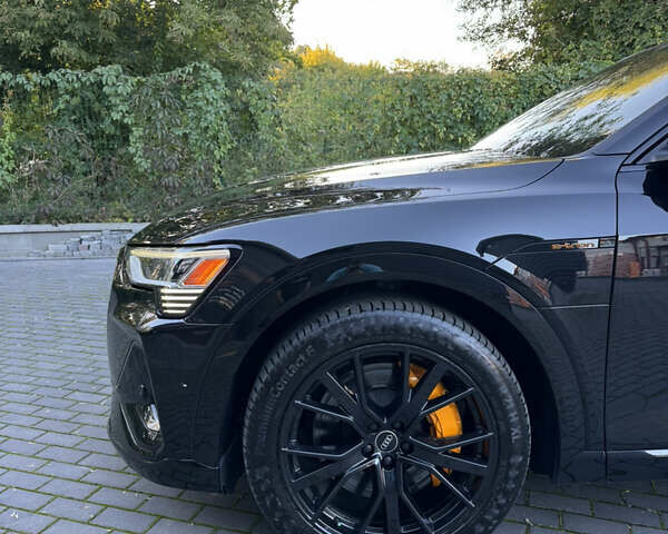 Черный Ауди E-Tron, объемом двигателя 0 л и пробегом 91 тыс. км за 36500 $, фото 63 на Automoto.ua