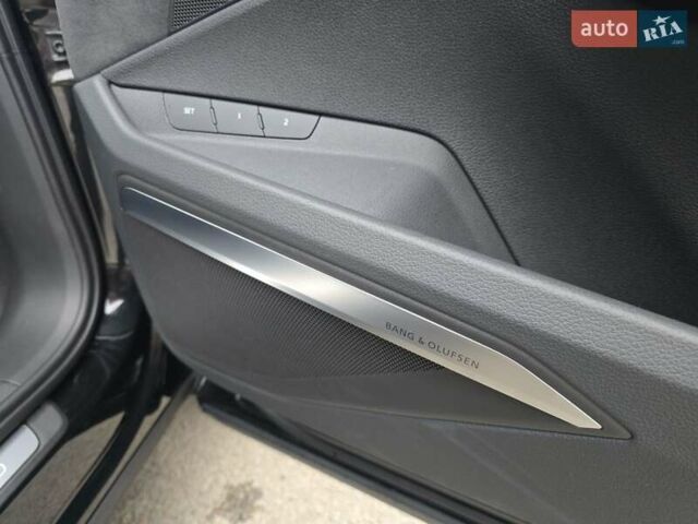 Чорний Ауді E-Tron, об'ємом двигуна 0 л та пробігом 61 тис. км за 47777 $, фото 87 на Automoto.ua