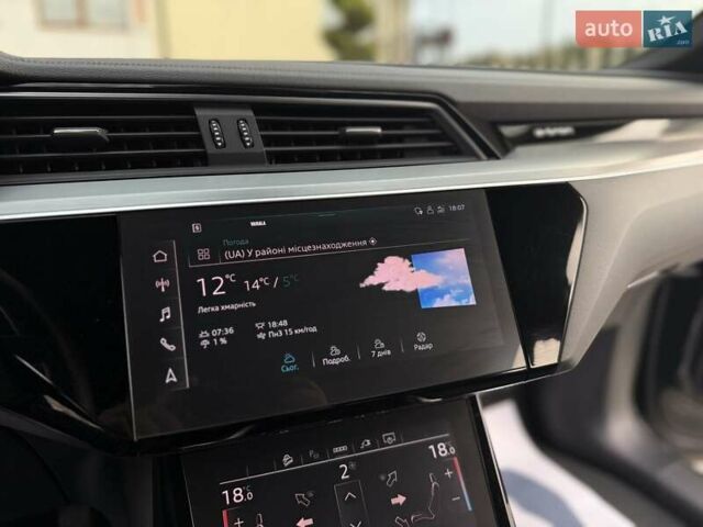 Черный Ауди E-Tron, объемом двигателя 0 л и пробегом 150 тыс. км за 31950 $, фото 40 на Automoto.ua
