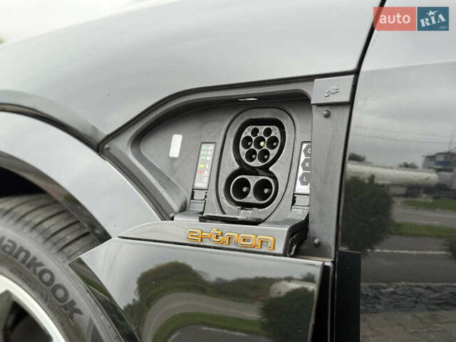 Черный Ауди E-Tron, объемом двигателя 0 л и пробегом 66 тыс. км за 44900 $, фото 14 на Automoto.ua