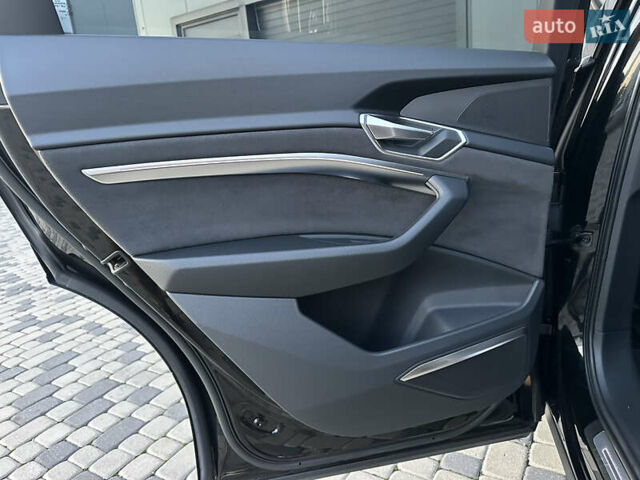 Черный Ауди E-Tron, объемом двигателя 0 л и пробегом 158 тыс. км за 31000 $, фото 46 на Automoto.ua