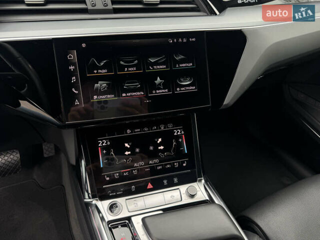 Черный Ауди E-Tron, объемом двигателя 0 л и пробегом 100 тыс. км за 38500 $, фото 32 на Automoto.ua