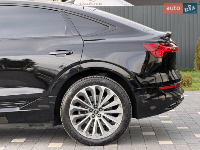 Черный Ауди E-Tron, объемом двигателя 0 л и пробегом 45 тыс. км за 30900 $, фото 4 на Automoto.ua