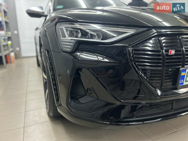 Чорний Ауді E-Tron, об'ємом двигуна 0 л та пробігом 57 тис. км за 41500 $, фото 22 на Automoto.ua